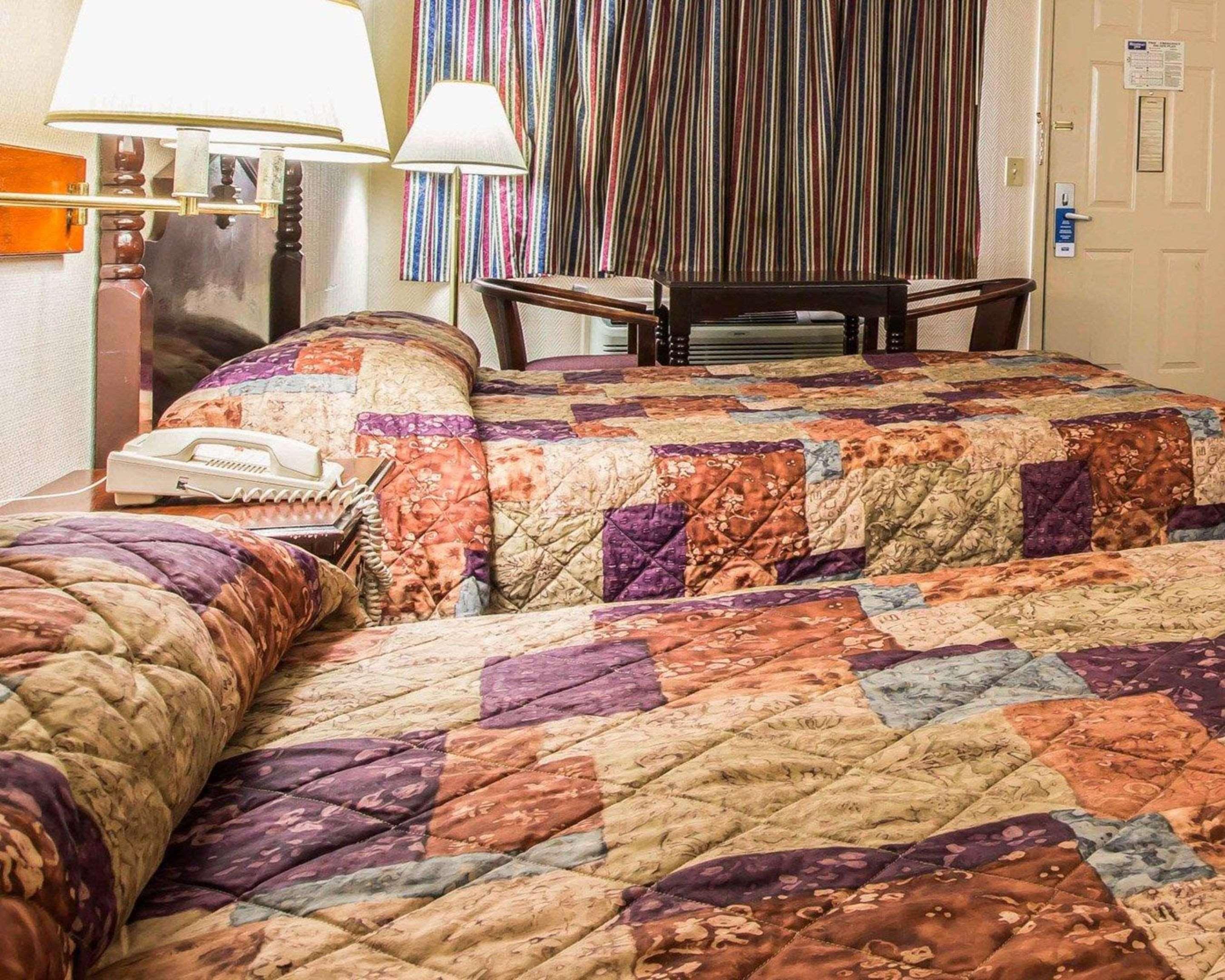 Rodeway Inn Фенікс-Сіті Екстер'єр фото